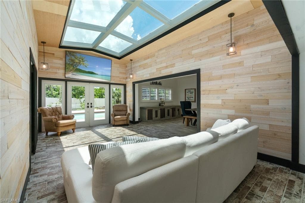 544 Bayside DR, FORT MYERS FL 33919-23