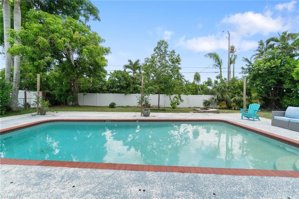 544 Bayside DR, FORT MYERS FL 33919-33