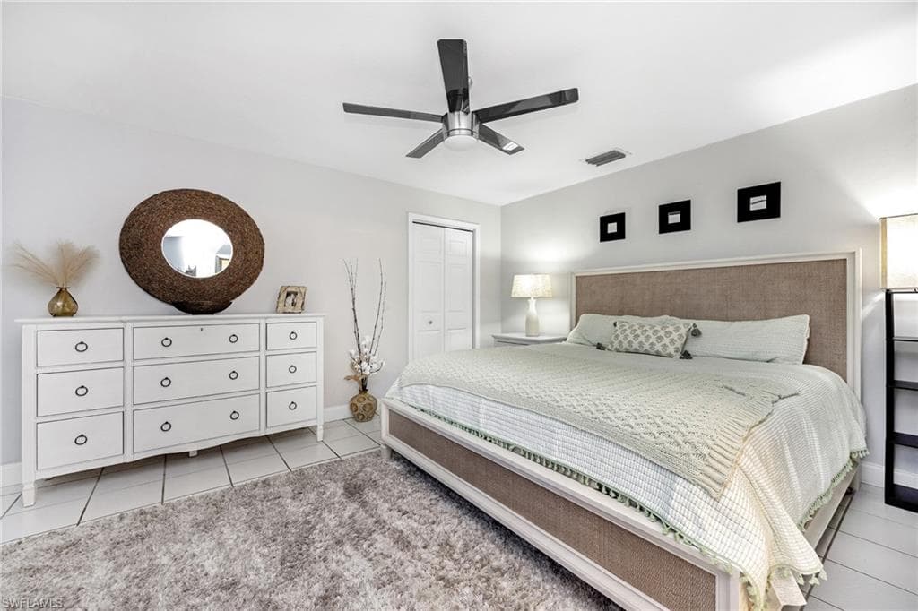 2550 Citrus Lake DR # W201, NAPLES FL 34109-15