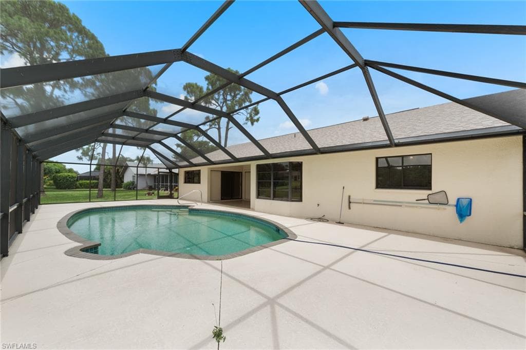 9366 Pineapple RD, FORT MYERS FL 33967-37