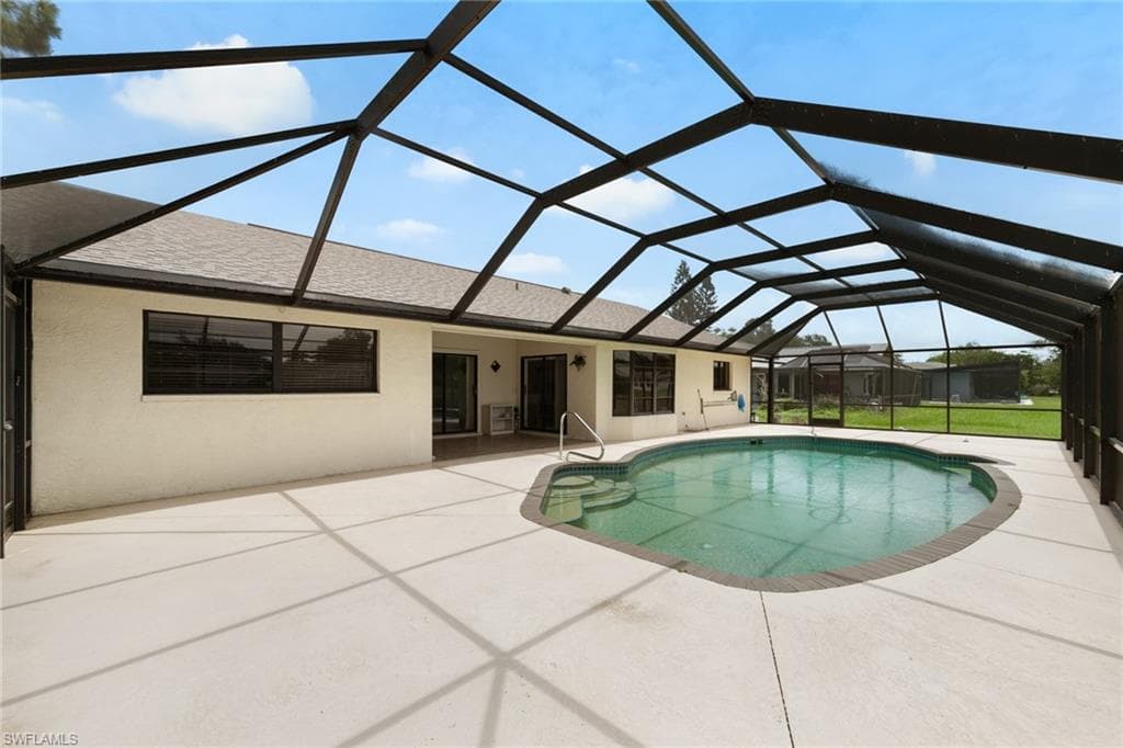 9366 Pineapple RD, FORT MYERS FL 33967-36