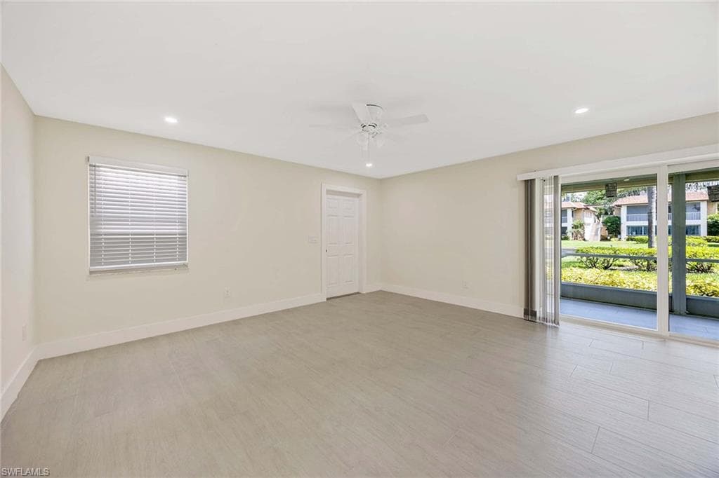 1155 Sandpiper ST # F7, NAPLES FL 34102-5