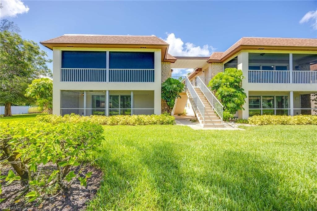 1155 Sandpiper ST # F7, NAPLES FL 34102-3