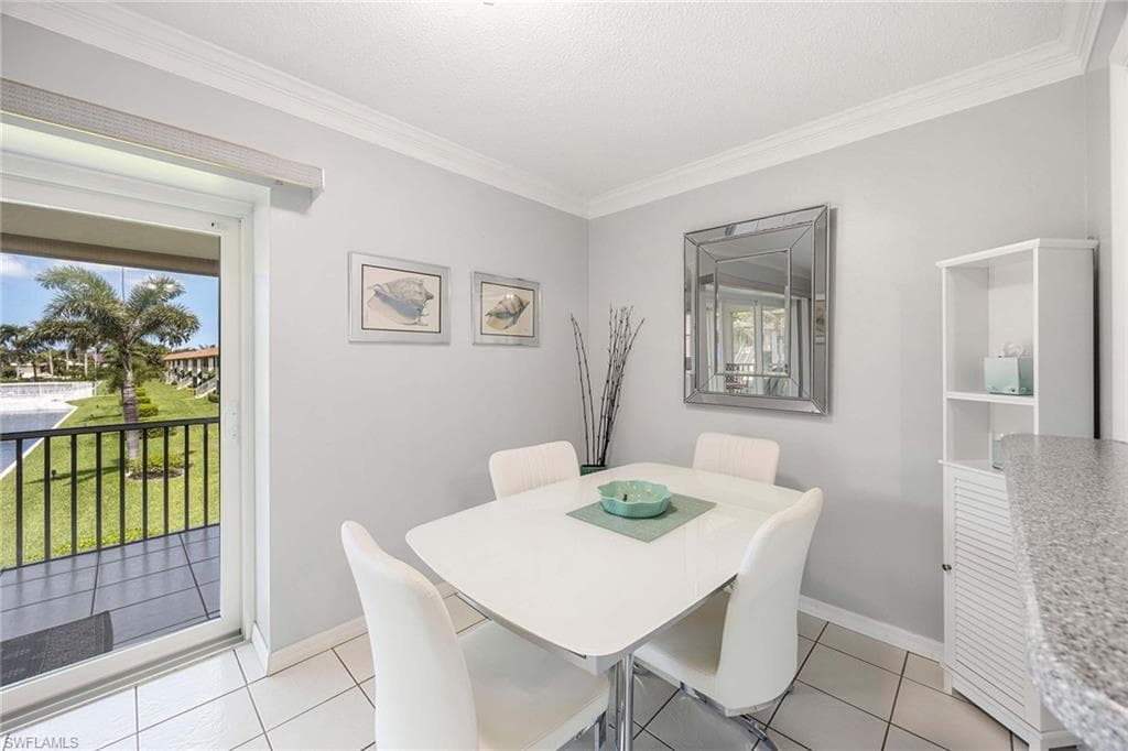 1155 Sandpiper ST # G6, NAPLES FL 34102-12