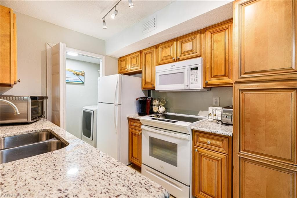 12620 Equestrian CIR # 1705, FORT MYERS FL 33907-6