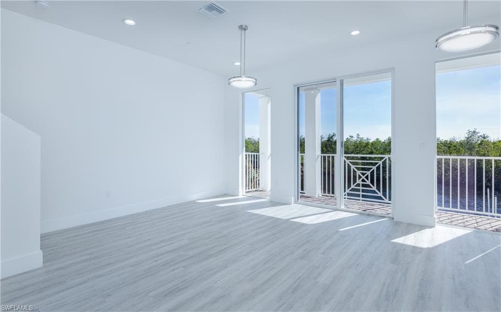 5816 Shell Cove DR # 119, CAPE CORAL FL 33914-19