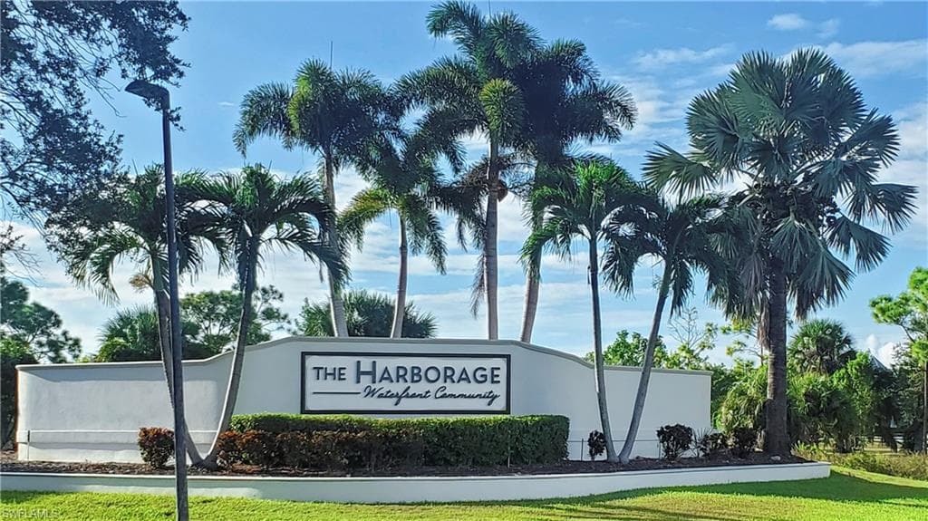 5160 Harborage DR, FORT MYERS FL 33908-45