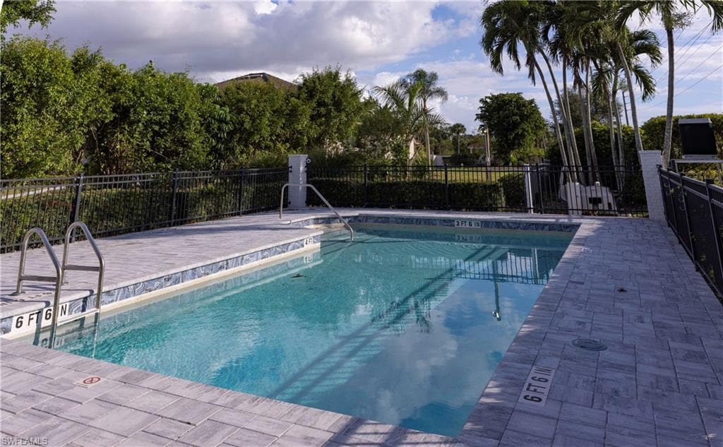 5160 Harborage DR, FORT MYERS FL 33908-44