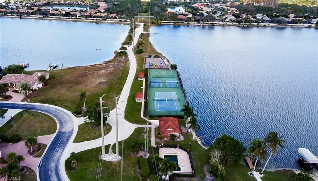 5160 Harborage DR, FORT MYERS FL 33908-38