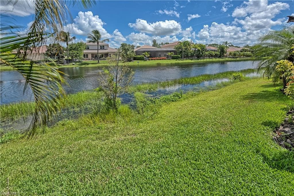 6623 Monterey PT, NAPLES FL 34105-26