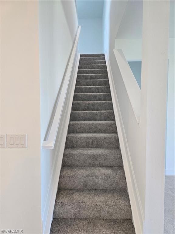 3700 Passion Vine DR, ALVA FL 33920-9