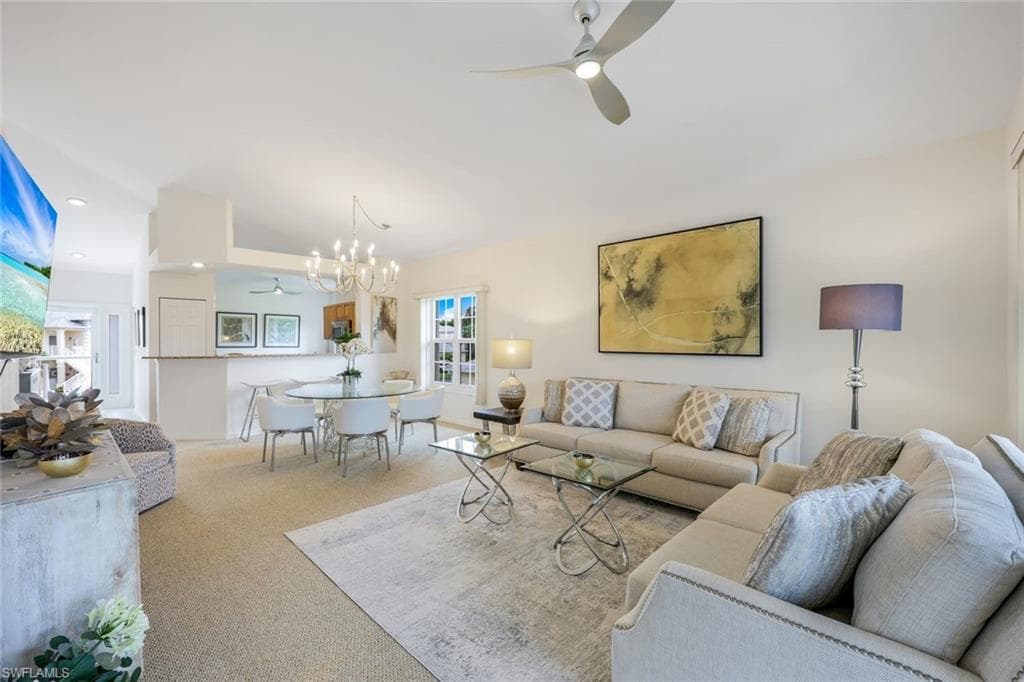 437 Wiggins Lake CT # 201, NAPLES FL 34110-1