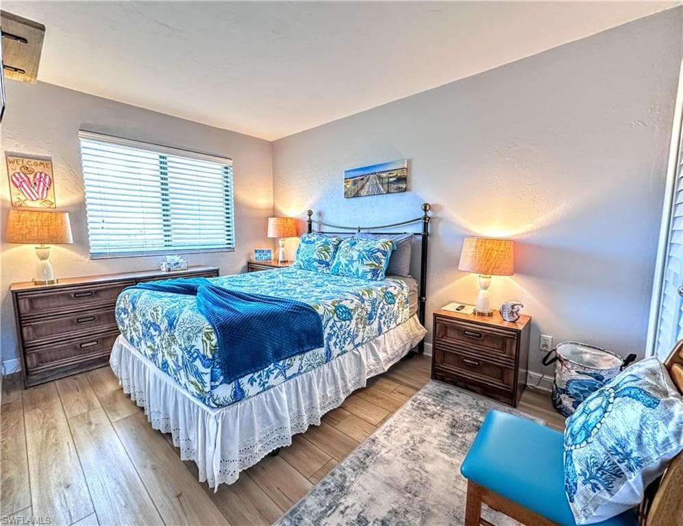 260 Southbay DR # 204, NAPLES FL 34108-2