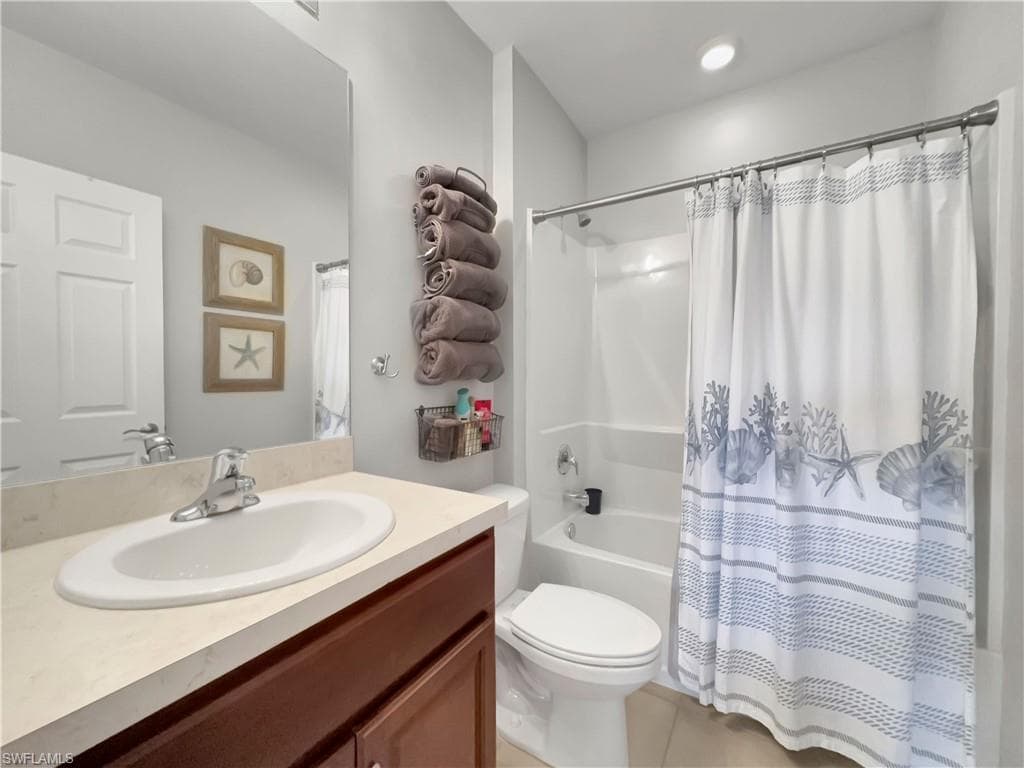 19570 Galleon Point DR, LEHIGH ACRES FL 33936-19