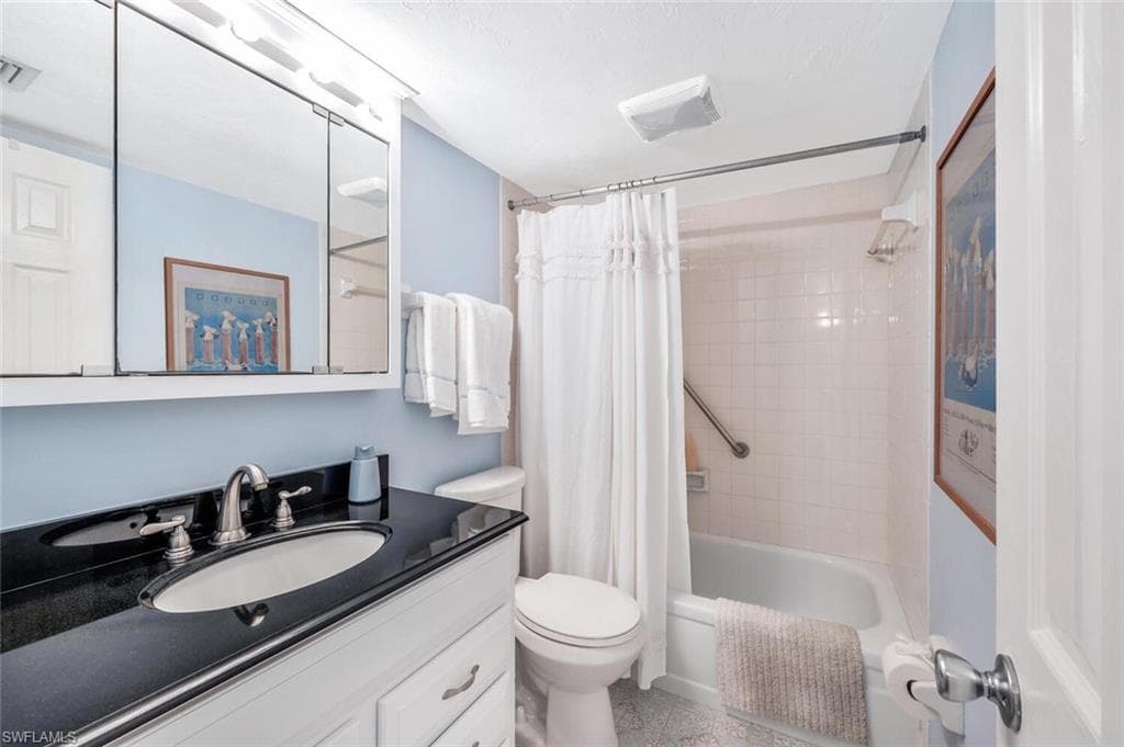 332 Charlemagne BLVD # H101, NAPLES FL 34112-21