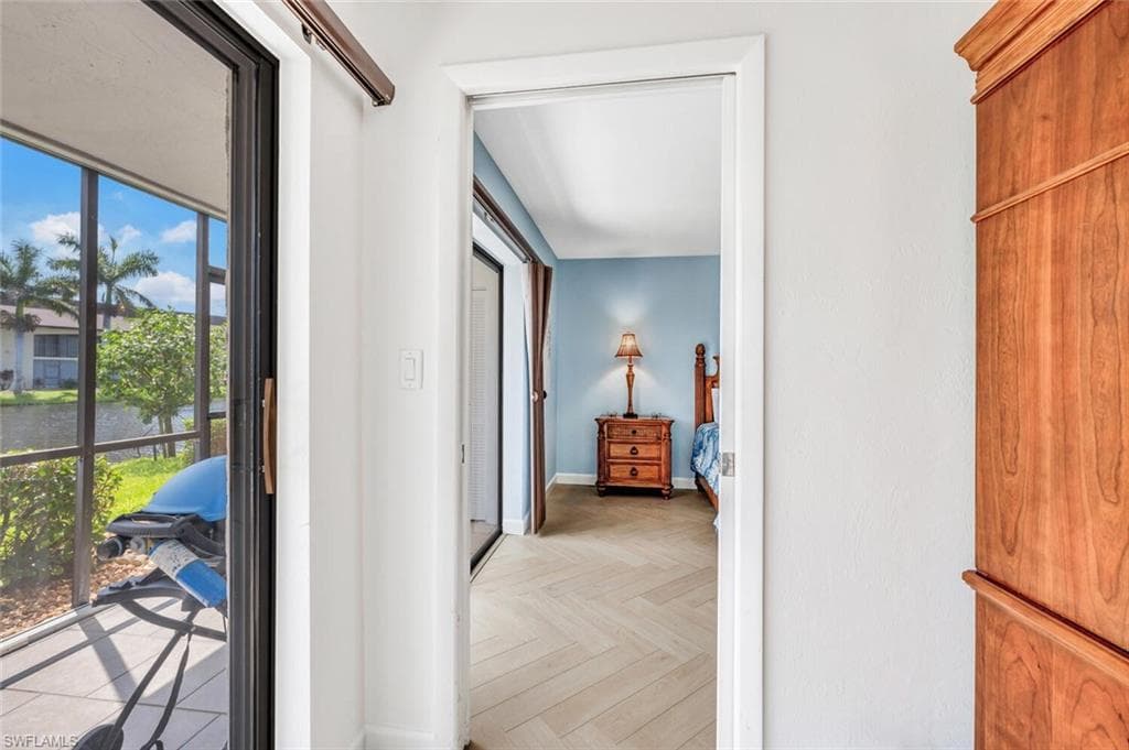 332 Charlemagne BLVD # H101, NAPLES FL 34112-14