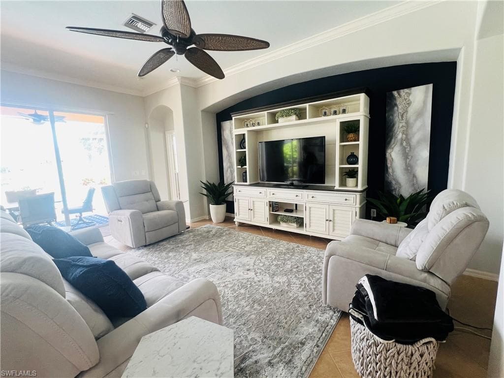 14265 Manchester DR, NAPLES FL 34114-4