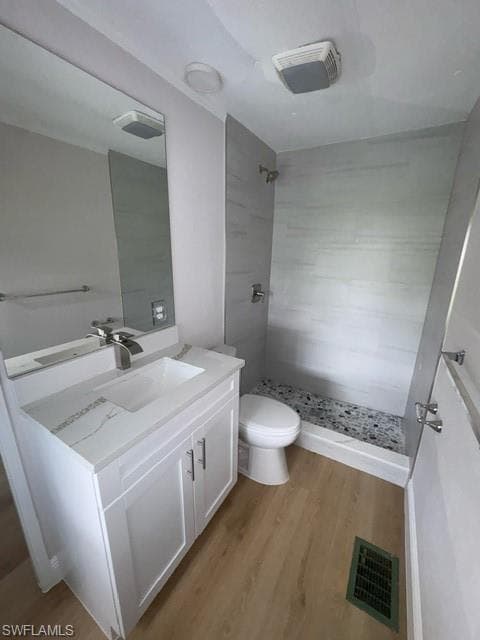 6 Saint Tropez DR, NAPLES FL 34112-3