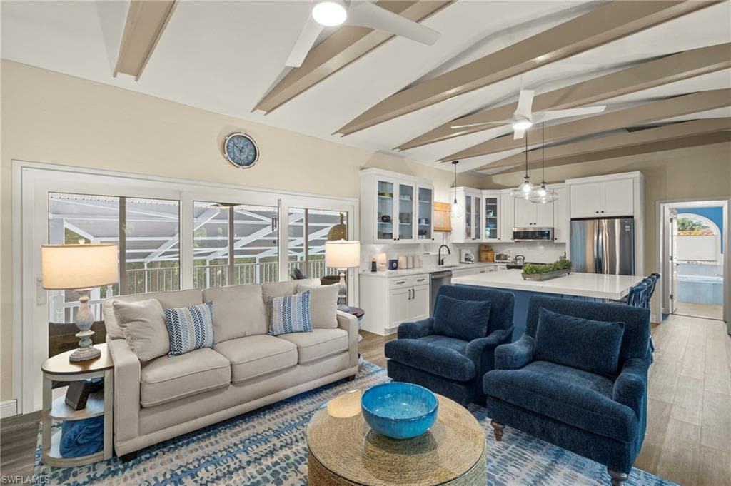 1062 S Yachtsman DR, SANIBEL FL 33957-4