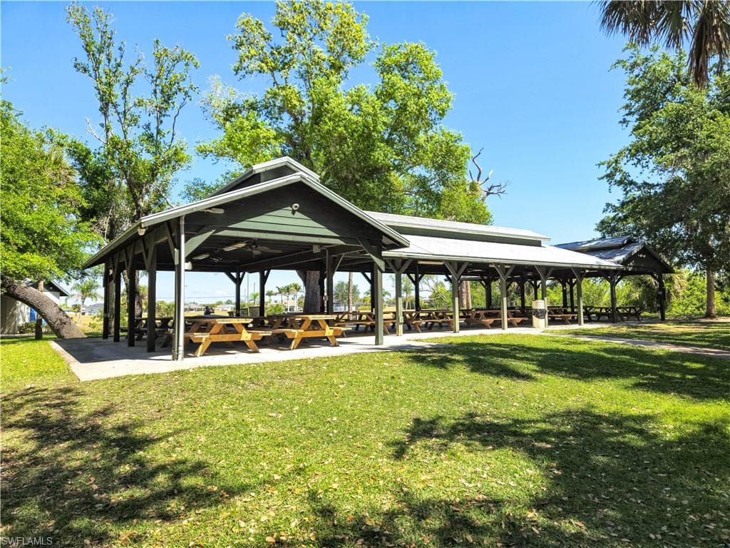 17240 Cape Horn BLVD, PUNTA GORDA FL 33955-4