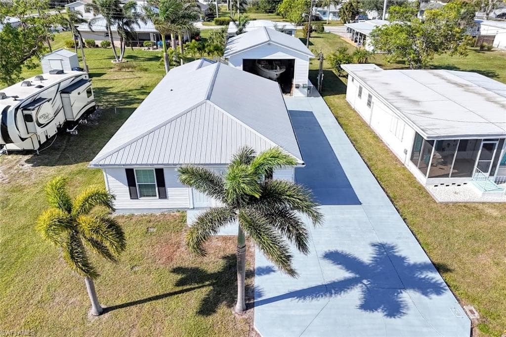 16080 Siesta DR, FORT MYERS FL 33908-1