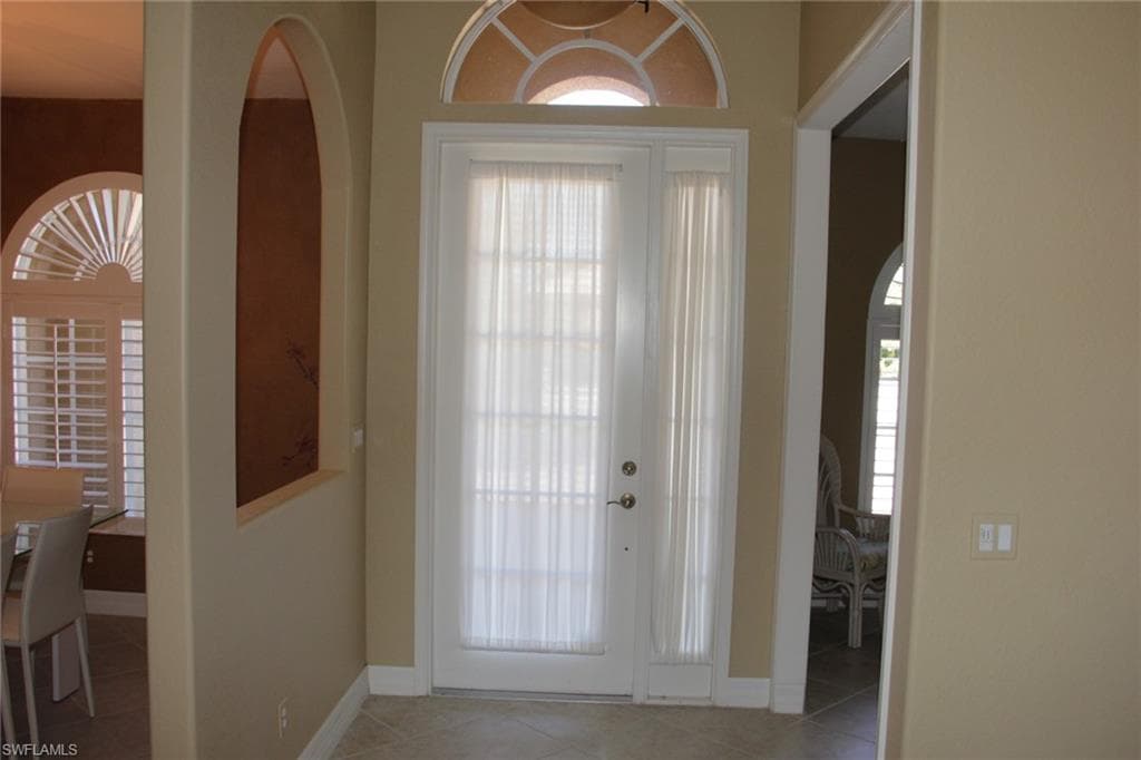 3951 Ruxton RD, NAPLES FL 34116-2