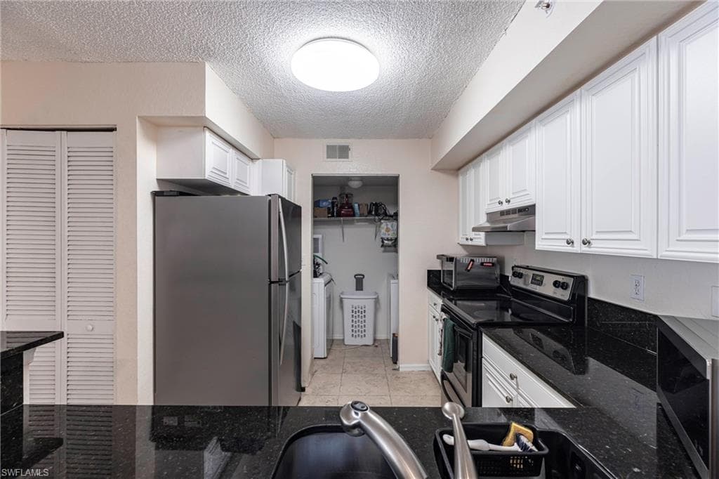 8225 Ibis Club DR # 203, NAPLES FL 34104-5