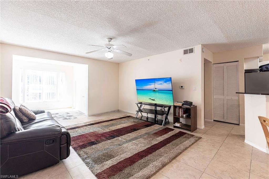 8225 Ibis Club DR # 203, NAPLES FL 34104-2