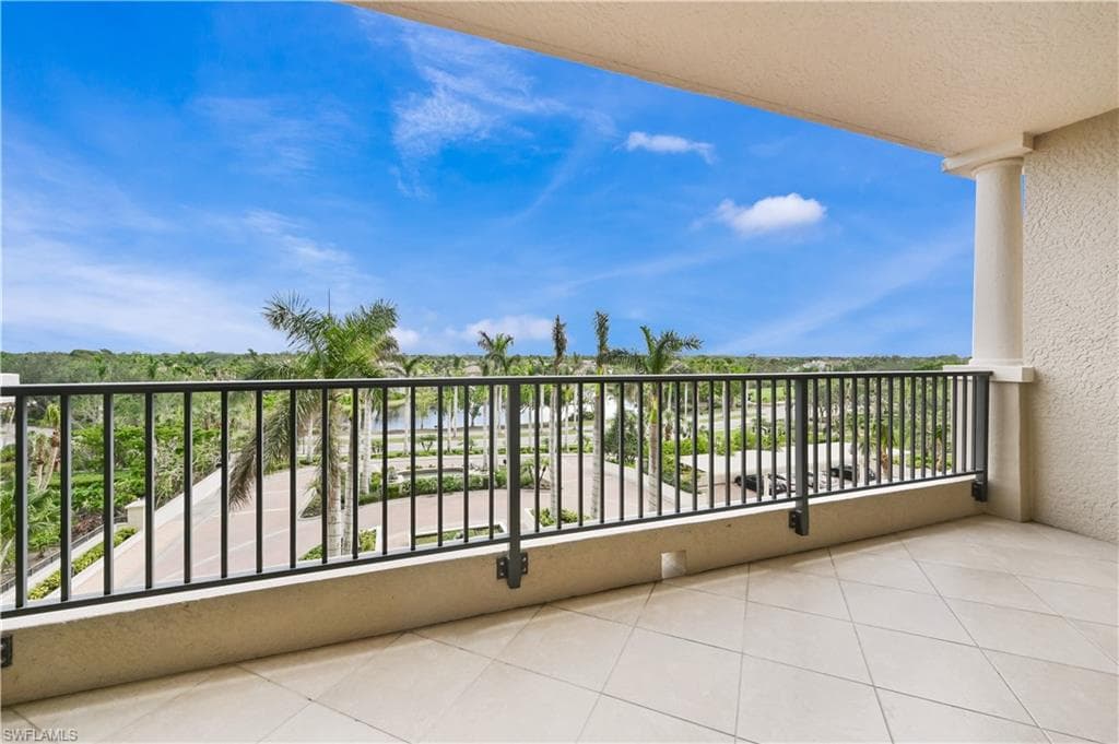 23850 Via Italia CIR # 404, ESTERO FL 34134-36