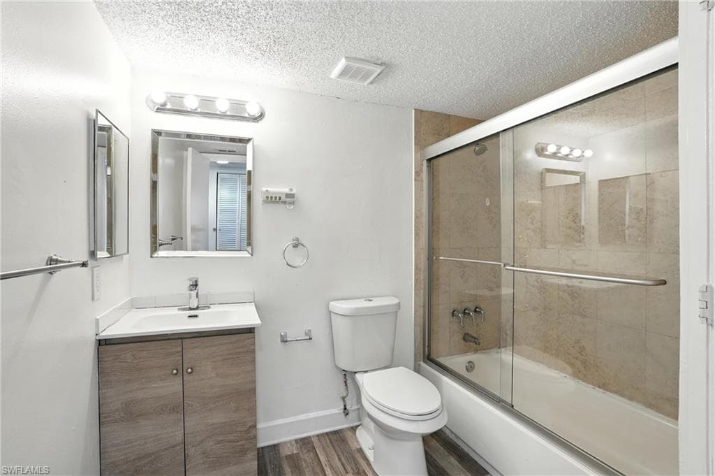 201-5 Santa Clara DR # 201, NAPLES FL 34104-16