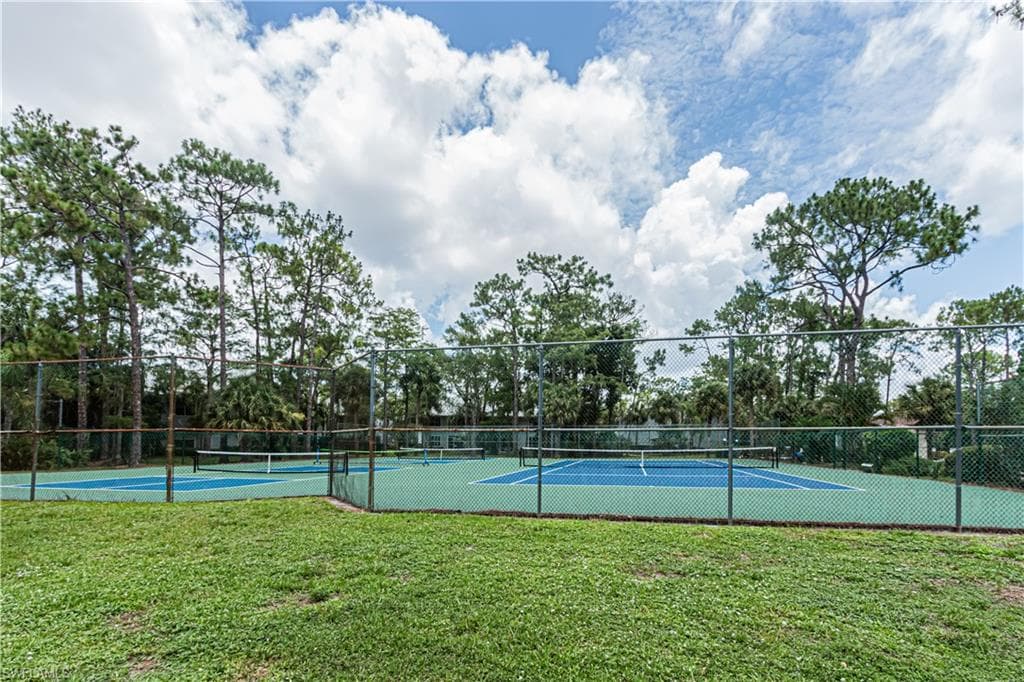 1733 Courtyard WAY # B205, NAPLES FL 34112-11