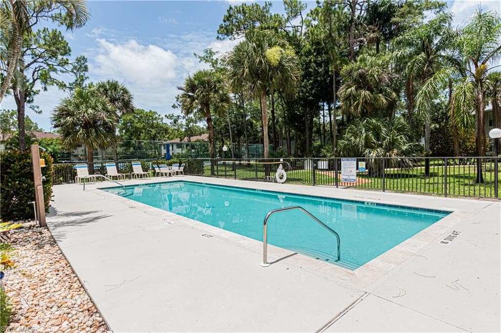 1733 Courtyard WAY # B205, NAPLES FL 34112-8