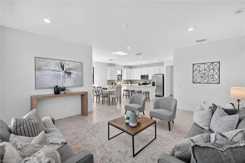 3999 Sweet Alyssum TER, ALVA FL 33920-1