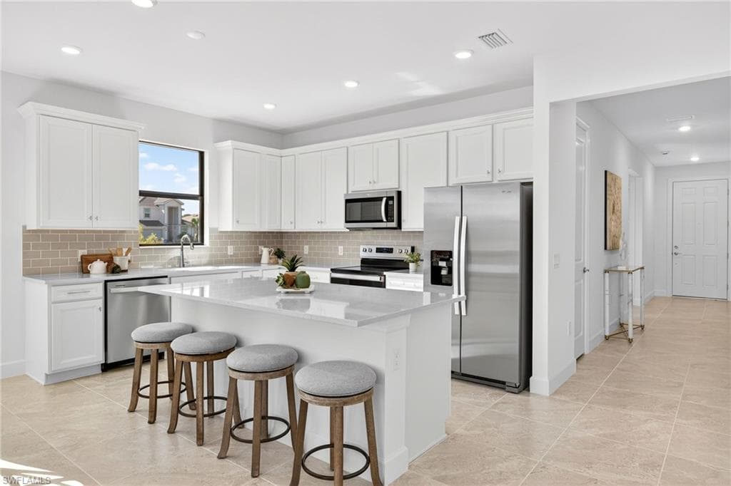 3999 Sweet Alyssum TER, ALVA FL 33920-5