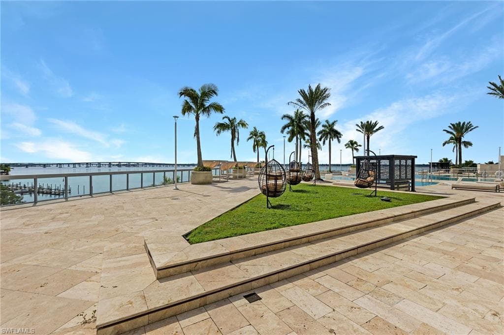 3000 Oasis Grand BLVD # 2307, FORT MYERS FL 33916-8