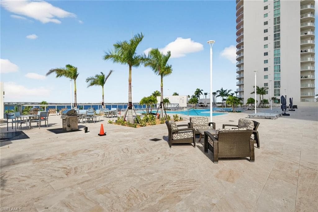 3000 Oasis Grand BLVD # 2307, FORT MYERS FL 33916-40