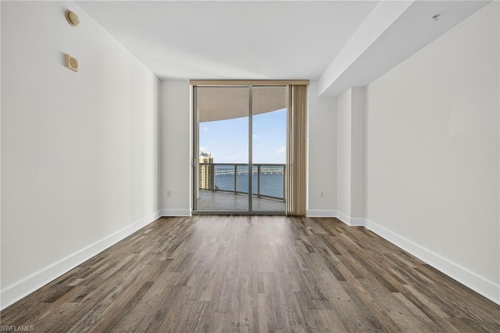 3000 Oasis Grand BLVD # 2307, FORT MYERS FL 33916-20