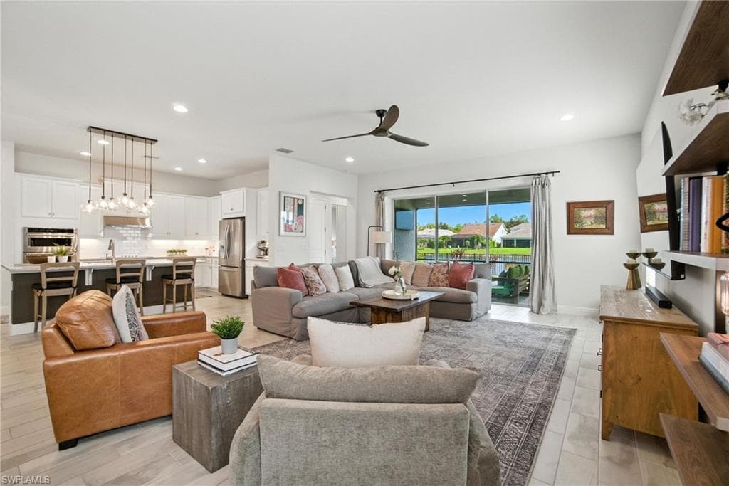 3387 Pilot CIR, NAPLES FL 34120-6