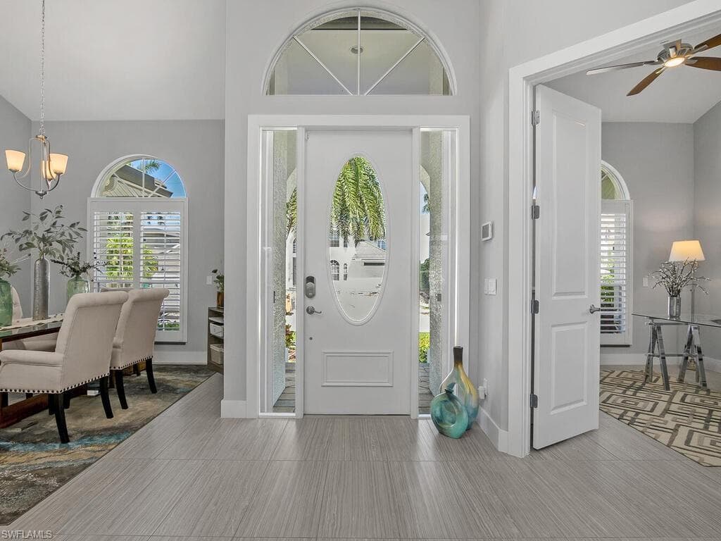 609 Crescent ST, MARCO ISLAND FL 34145-7