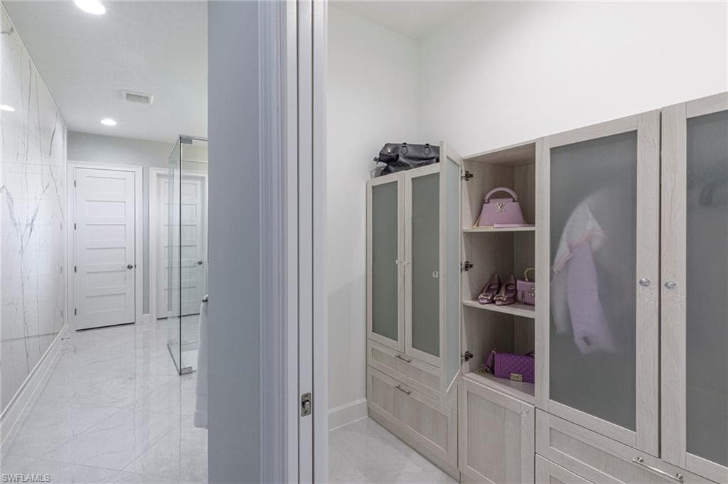 8963 Gustavia CT, NAPLES FL 34112-13