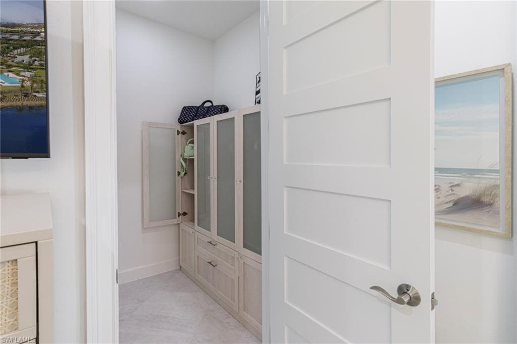 8963 Gustavia CT, NAPLES FL 34112-20