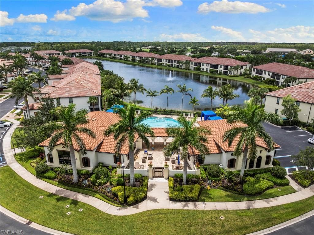 15140 Palmer Lake CIR # 201, NAPLES FL 34109-26