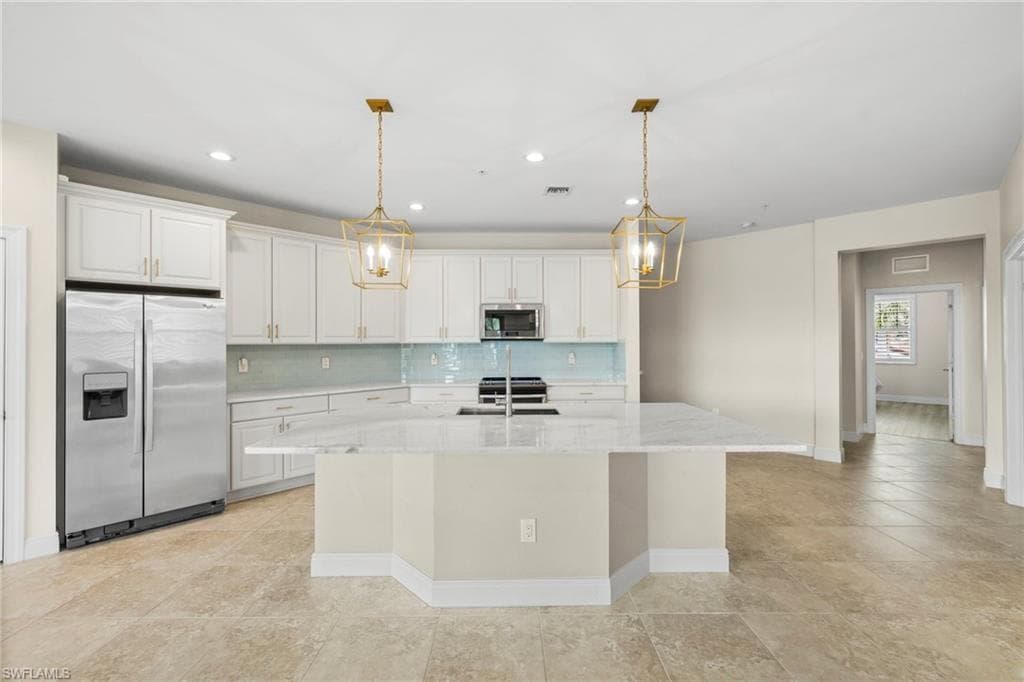 15140 Palmer Lake CIR # 201, NAPLES FL 34109-6