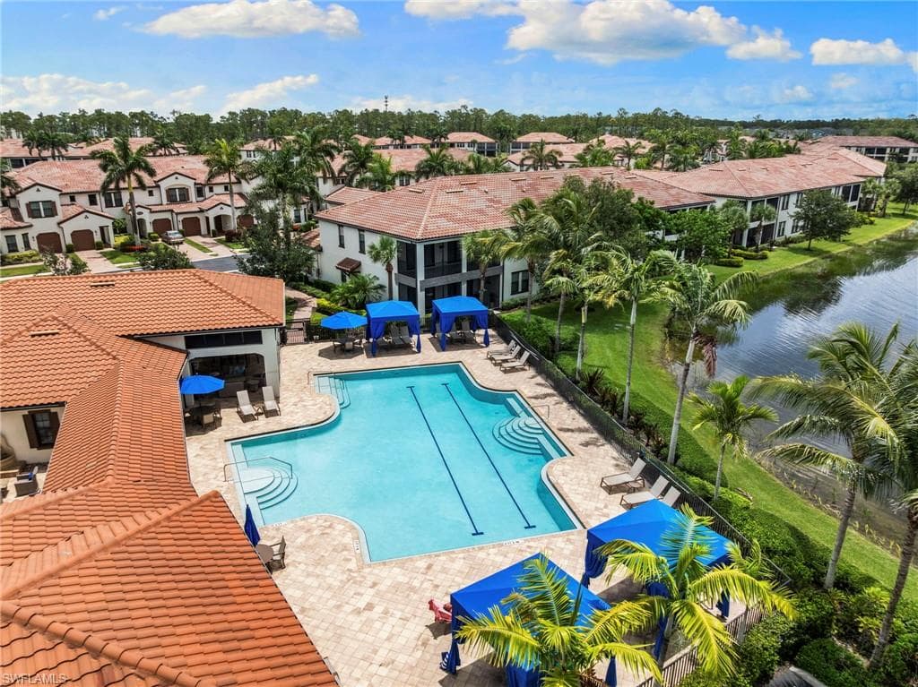 15140 Palmer Lake CIR # 201, NAPLES FL 34109-34