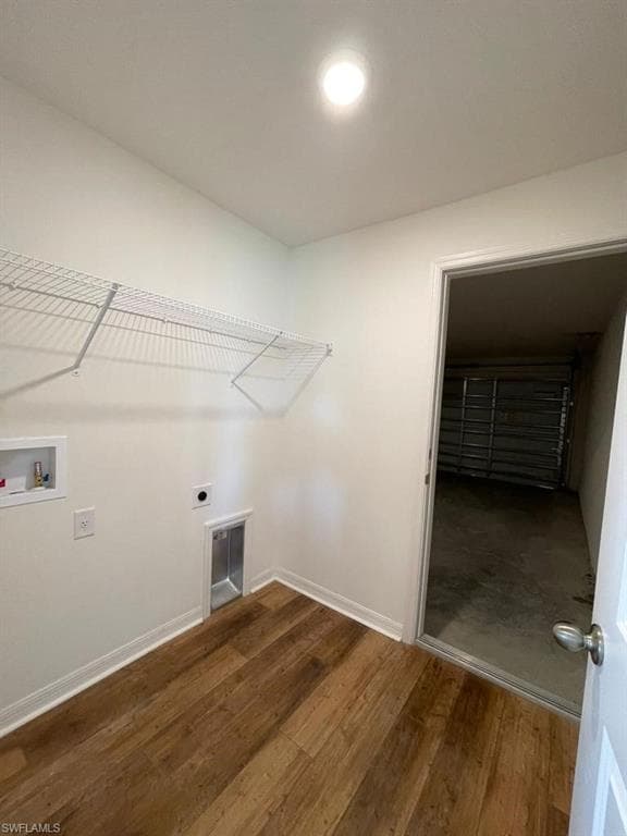 861 Winwood CIR, FORT MYERS FL 33913-4