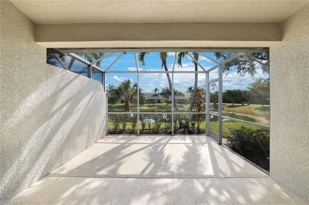 6187 Mandalay CIR # 32, NAPLES FL 34112-14