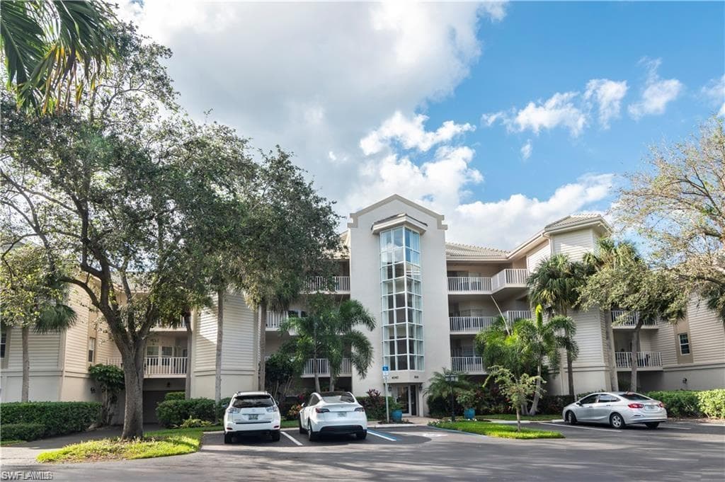 4140 Bayhead DR # 203, BONITA SPRINGS FL 34134-2