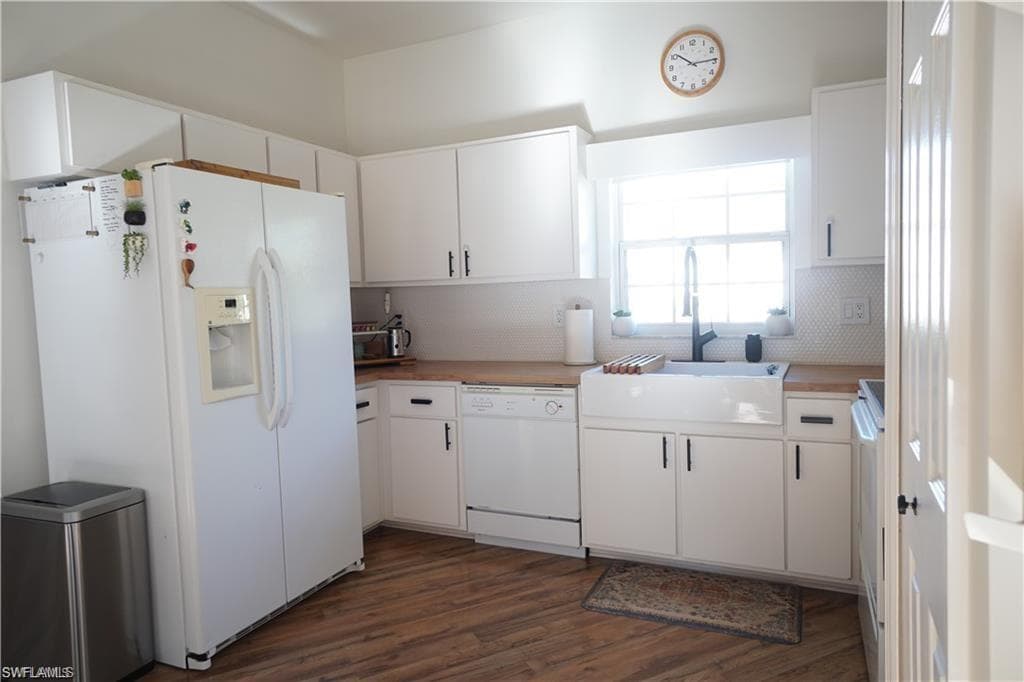 10740 Pearl Bay CIR, ESTERO FL 33928-9