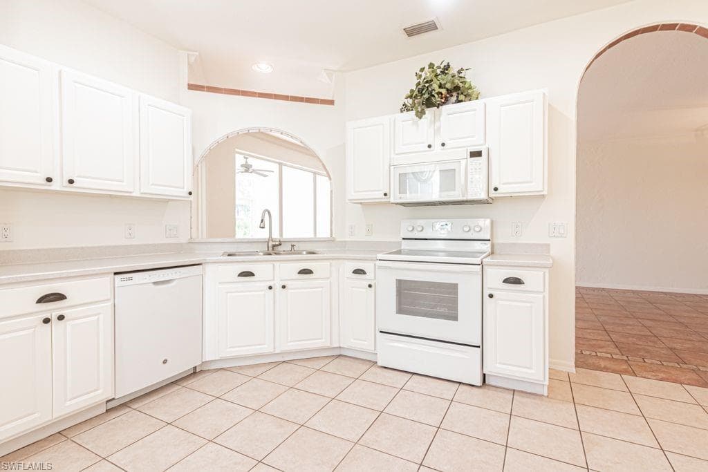 3301 Coconut Island DR 101-11