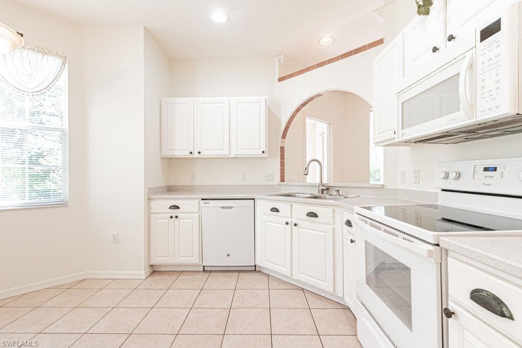 3301 Coconut Island DR 101-9